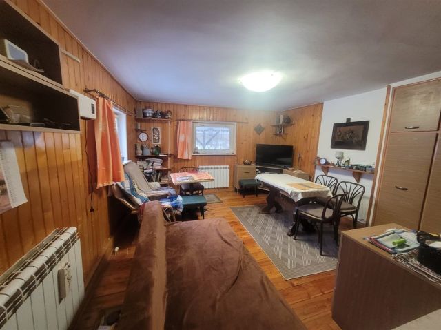 dom wolnostojący, 3 pokoje Jaroszów. Zdjęcie 4