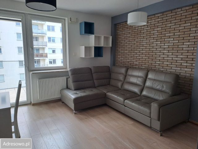 Mieszkanie 3-pokojowe Warszawa Ursus, ul. Skoroszewska. Zdjęcie 1