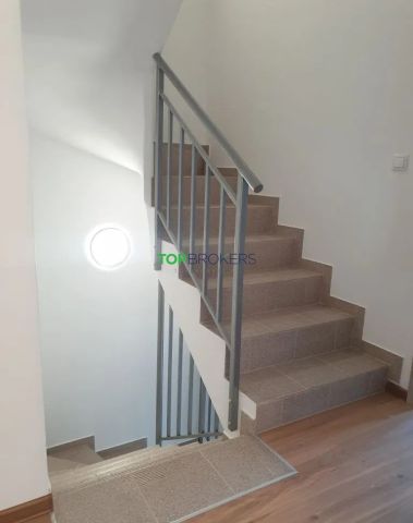 bliźniak, 5 pokoi Łomianki Łomianki-Dąbrowa. Zdjęcie 15