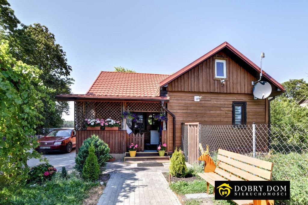 dom wolnostojący, 3 pokoje Sasiny. Zdjęcie 2