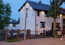 dom wolnostojący, 20 pokoi Piastów, al. Krakowska. Zdjęcie 1