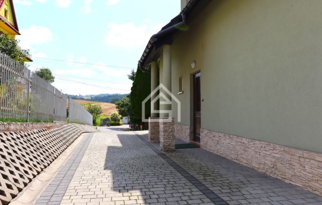 dom wolnostojący, 4 pokoje Królówka. Zdjęcie 5