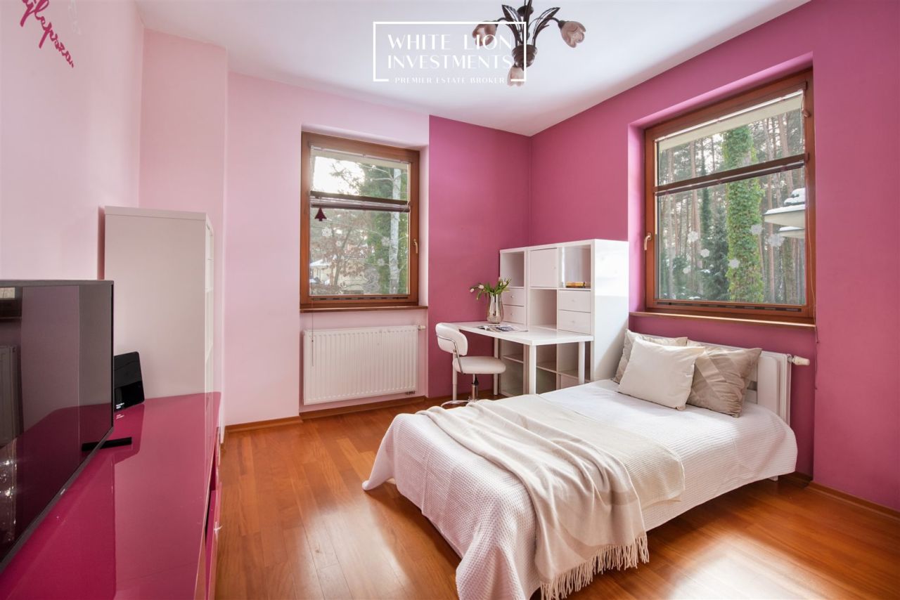 bliźniak, 6 pokoi Magdalenka. Zdjęcie 12