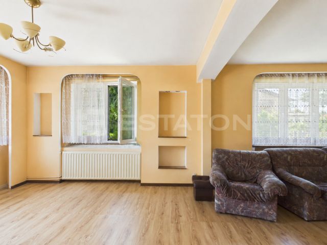 dom wolnostojący, 6 pokoi Krosno, ul. Niepodległości. Zdjęcie 4
