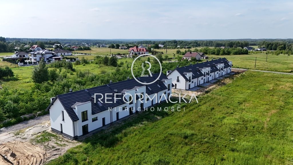 dom szeregowy, 5 pokoi Głogów Małopolski. Zdjęcie 4