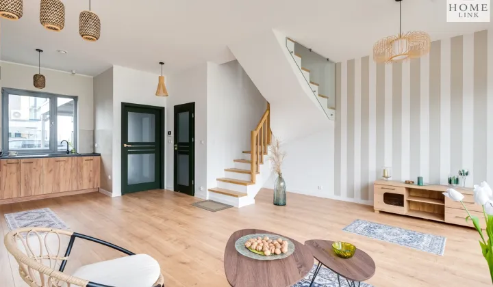 dom szeregowy, 4 pokoje Różnowo