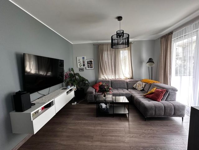 Mieszkanie 2-pokojowe Piaseczno. Zdjęcie 1