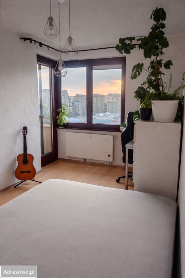 Mieszkanie 3-pokojowe Kraków Ruczaj, ul. prof. Michała Bobrzyńskiego. Zdjęcie 2