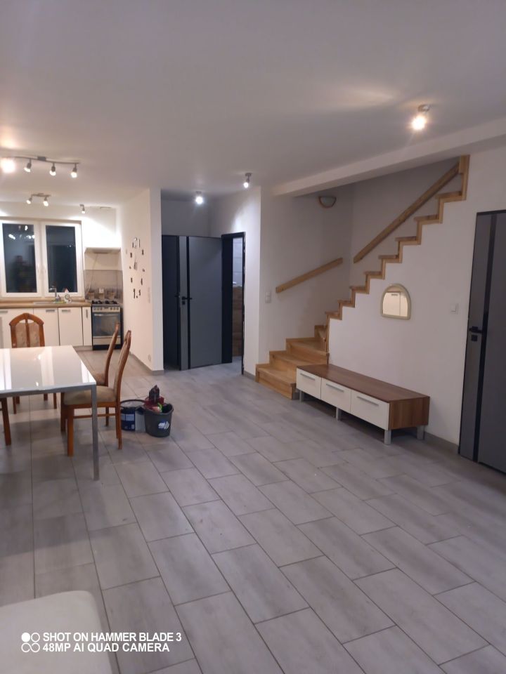 Mieszkanie 4-pokojowe Luboń. Zdjęcie 3