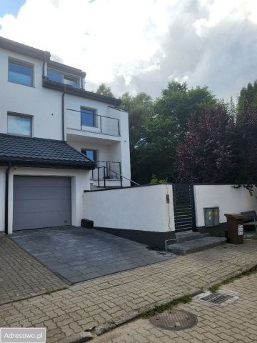 dom szeregowy, 5 pokoi Koszalin. Zdjęcie 1