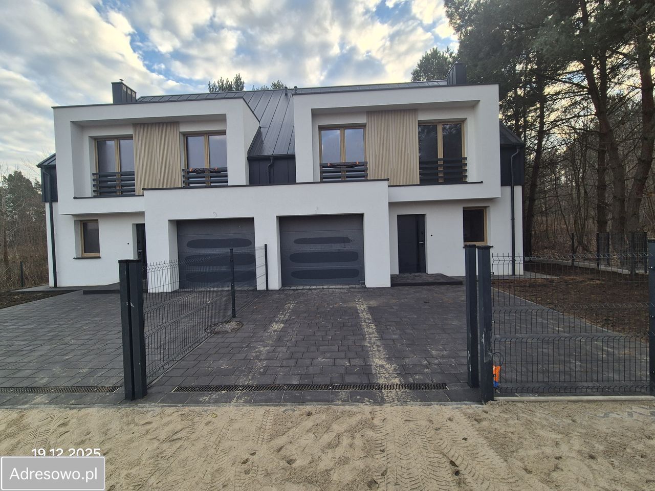 bliźniak, 6 pokoi Straszyn. Zdjęcie 13