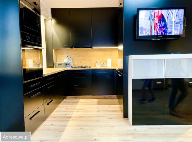 Mieszkanie 3-pokojowe Toruń Na Skarpie, ul. Konstytucji 3 Maja. Zdjęcie 2