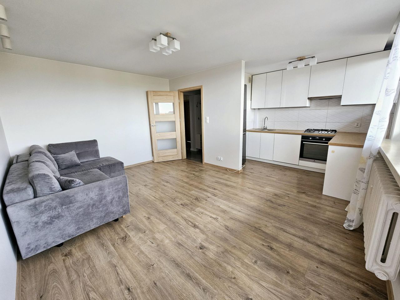 Mieszkanie 3-pokojowe Bytom Rozbark, ul. Jana Kochanowskiego. Zdjęcie 2