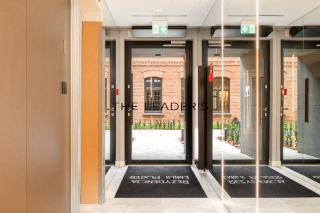 Mieszkanie 3-pokojowe Warszawa Śródmieście, ul. Emilii Plater. Zdjęcie 23