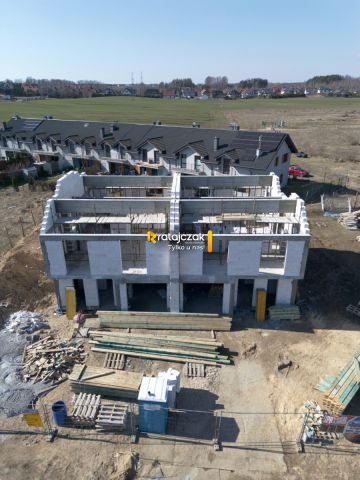bliźniak, 5 pokoi Banino, ul. Pilotów. Zdjęcie 8