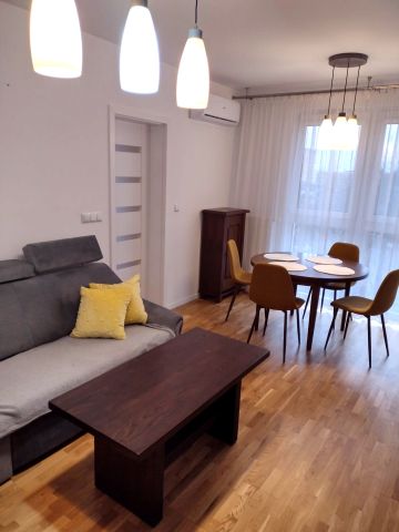 Mieszkanie 2-pokojowe Piotrków Trybunalski, ul. Belzacka. Zdjęcie 1