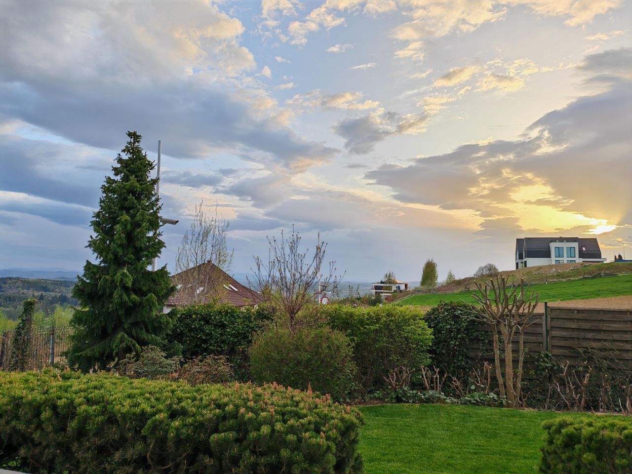 bliźniak, 5 pokoi Mogilany, os. Parkowe Wzgórze. Zdjęcie 16