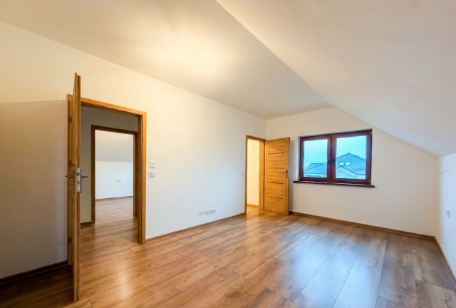 bliźniak, 5 pokoi Pieńsk, ul. Spacerowa. Zdjęcie 4