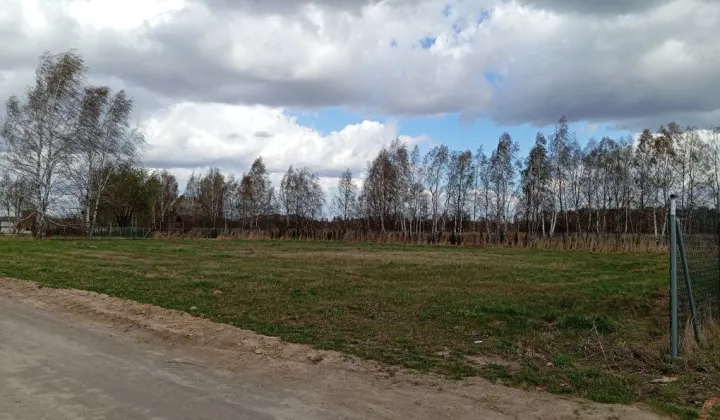 Działka budowlana Dobra, ul. dr. Dworzaczka