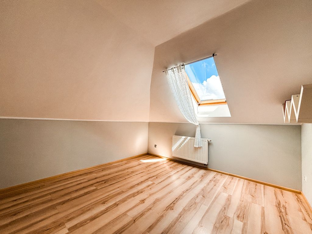 dom wolnostojący, 6 pokoi Charbrowo, ul. Dębowa. Zdjęcie 9