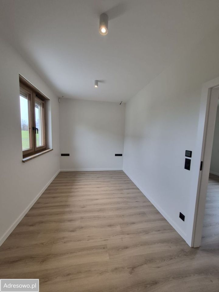 dom wolnostojący, 3 pokoje Wieniotowo. Zdjęcie 16