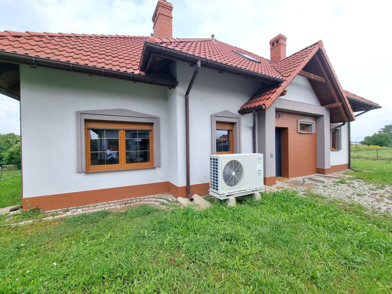 dom wolnostojący, 6 pokoi Grodziec Mały. Zdjęcie 2