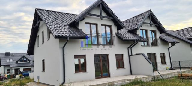 bliźniak, 5 pokoi Chrząstawa Mała. Zdjęcie 4