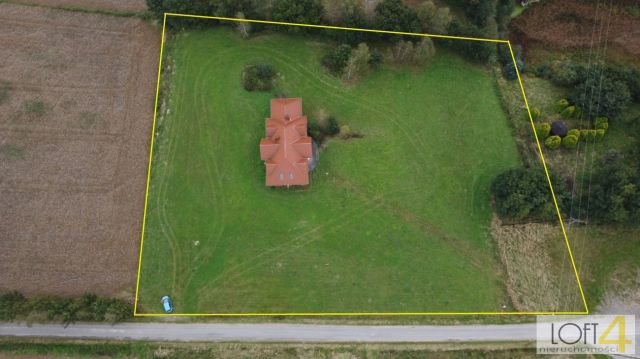 dom wolnostojący, 10 pokoi Uniszowa. Zdjęcie 9