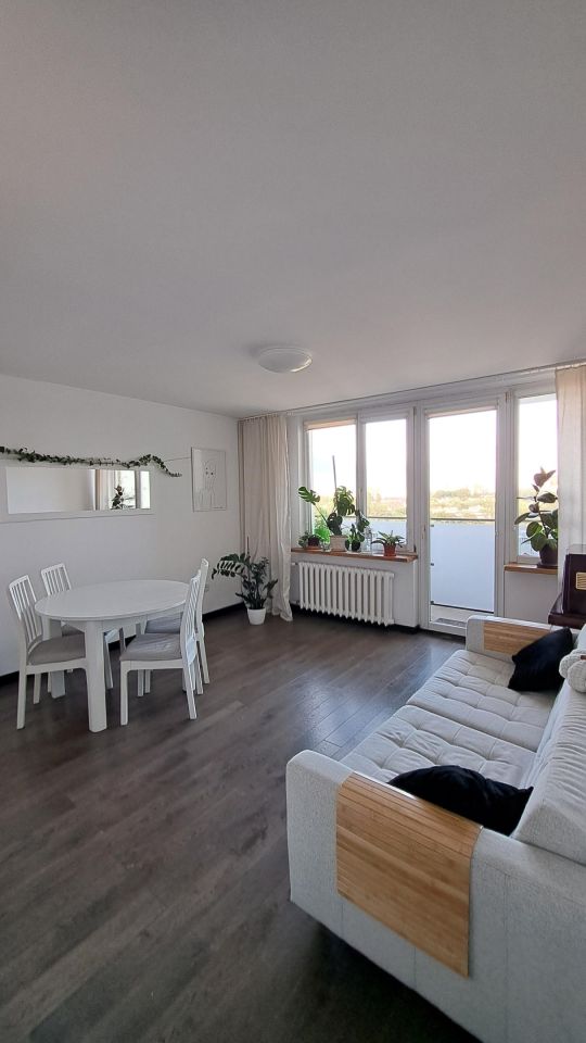 Mieszkanie 3-pokojowe Warszawa Praga-Południe, ul. Świętosławska. Zdjęcie 2