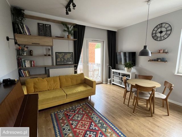 Mieszkanie 3-pokojowe Toruń Bydgoskie Przedmieście, ul. Juliana Fałata. Zdjęcie 1