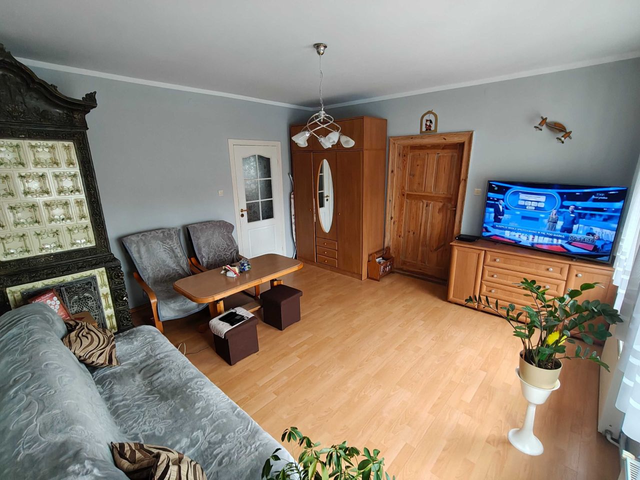 Mieszkanie 3-pokojowe Miłkowice. Zdjęcie 4