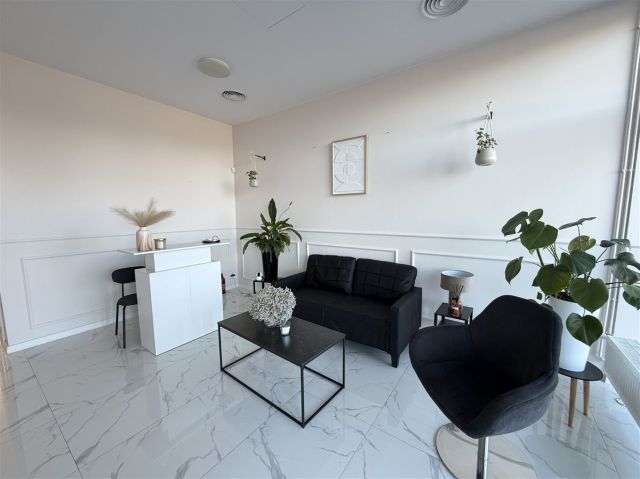 Lokal Katowice, ul. Rzepakowa. Zdjęcie 1