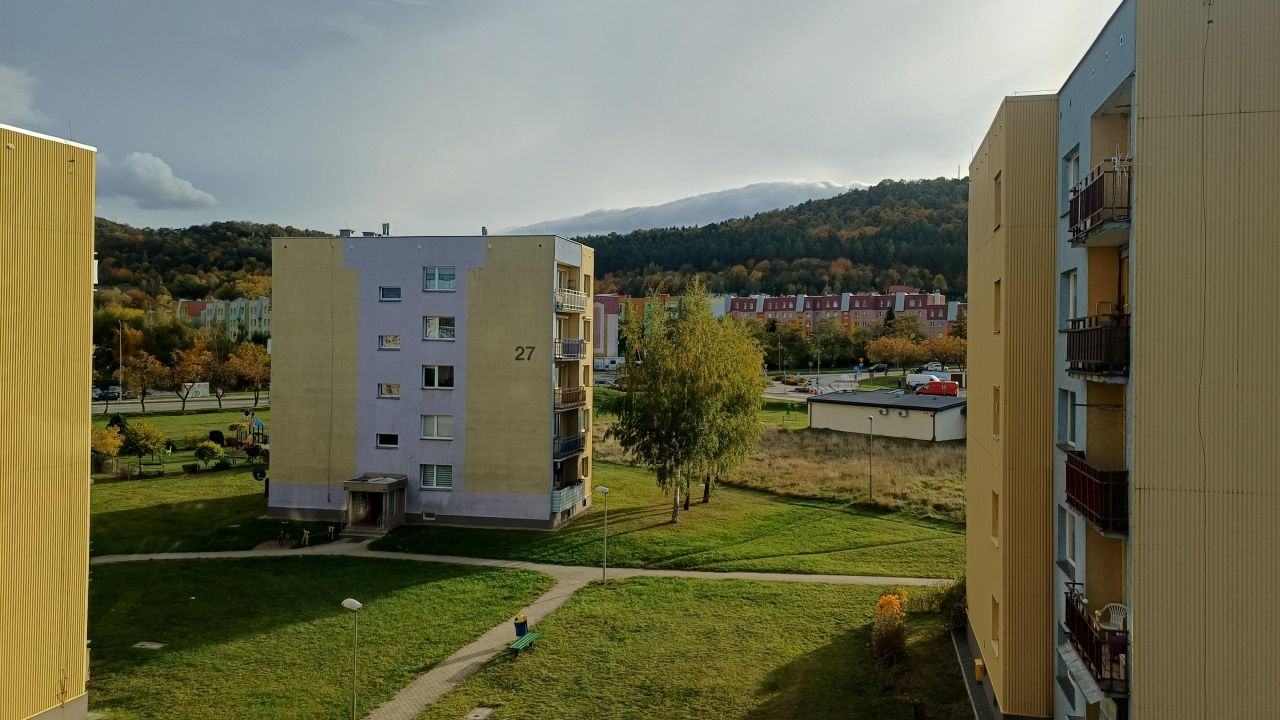Mieszkanie 2-pokojowe Bielawa, os. XXV-lecia PRL. Zdjęcie 3