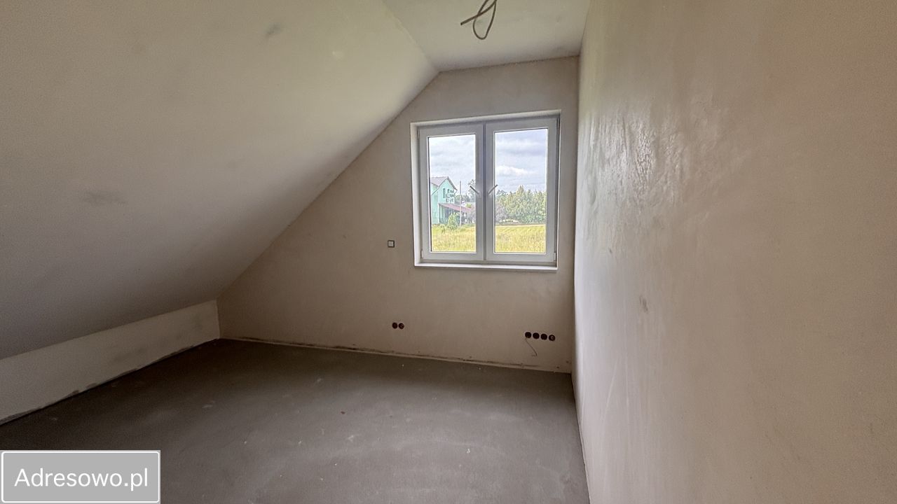 dom wolnostojący, 4 pokoje Brynek. Zdjęcie 18
