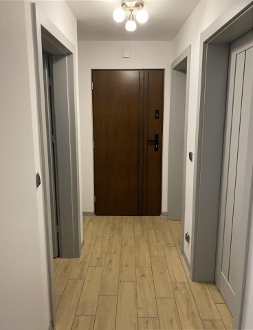 Mieszkanie 3-pokojowe Sławno, ul. Stefana Okrzei. Zdjęcie 1