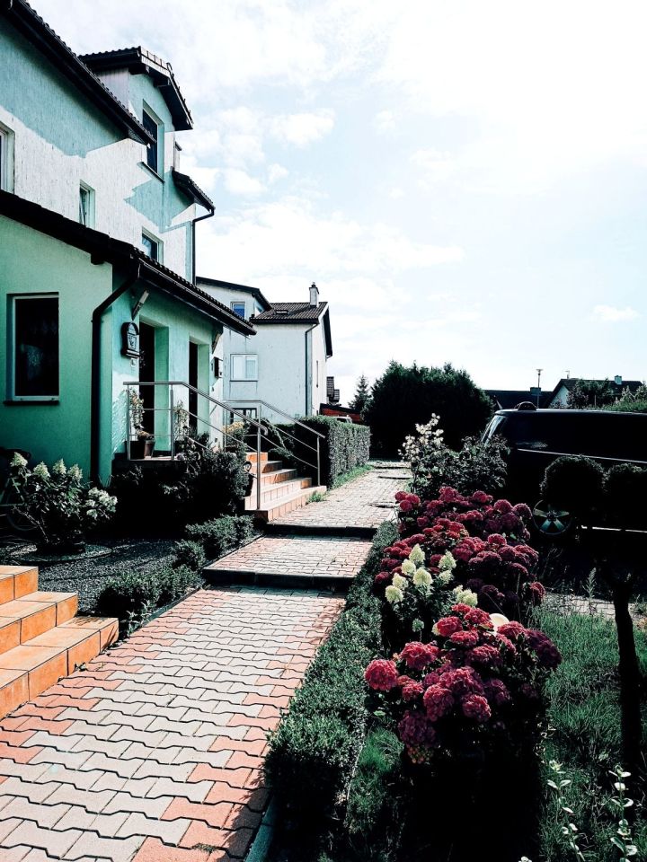 dom szeregowy, 3 pokoje Kołobrzeg, ul. Różana. Zdjęcie 25