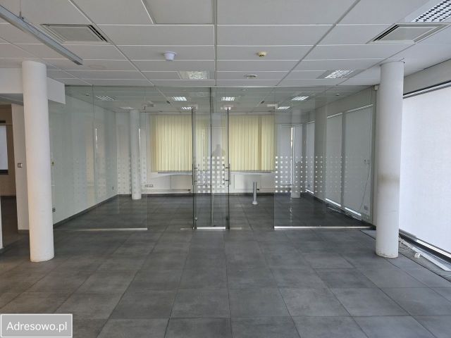 Biuro Oleśnica, ul. Bolesława Krzywoustego. Zdjęcie 1