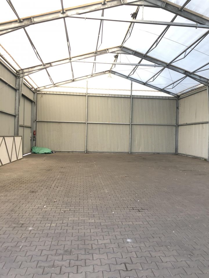 Hala/magazyn Lwówek. Zdjęcie 4