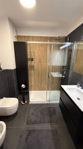 Mieszkanie 3-pokojowe Katowice, ul. Biskupa Tadeusza Szurmana. Zdjęcie 9