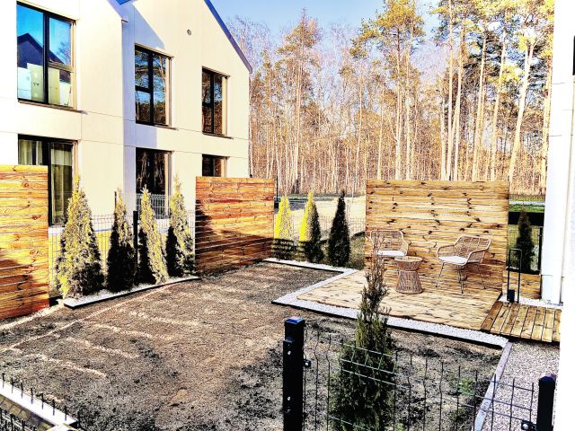 bliźniak, 5 pokoi Zakręt, ul. Szkolna. Zdjęcie 1