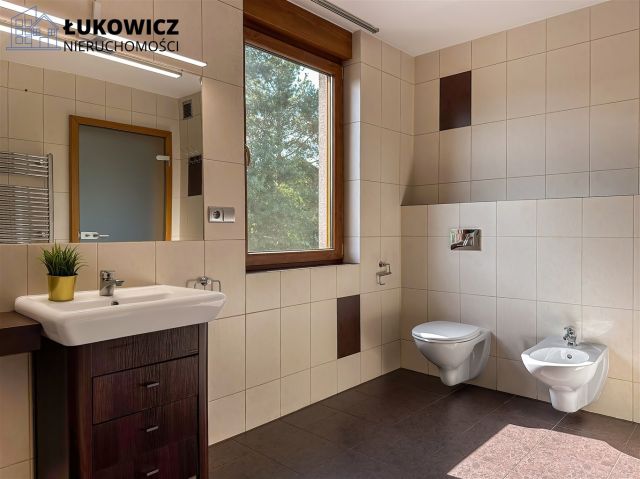 dom wolnostojący, 4 pokoje Bielsko-Biała Komorowice Krakowskie. Zdjęcie 15