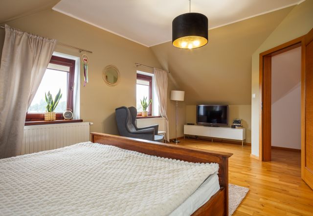 dom wolnostojący, 5 pokoi Brzezia Łąka. Zdjęcie 14
