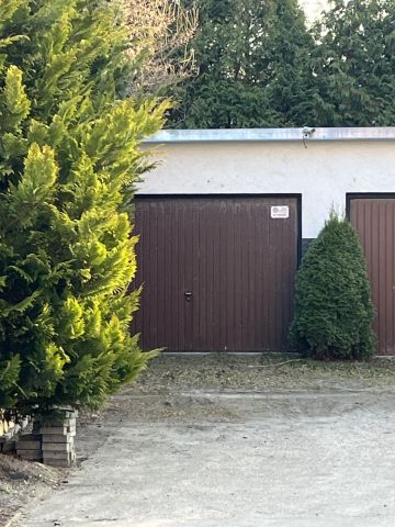 Garaż/miejsce parkingowe Białogard Przedmieście Kołobrzeskie, ul. Kołobrzeska. Zdjęcie 1