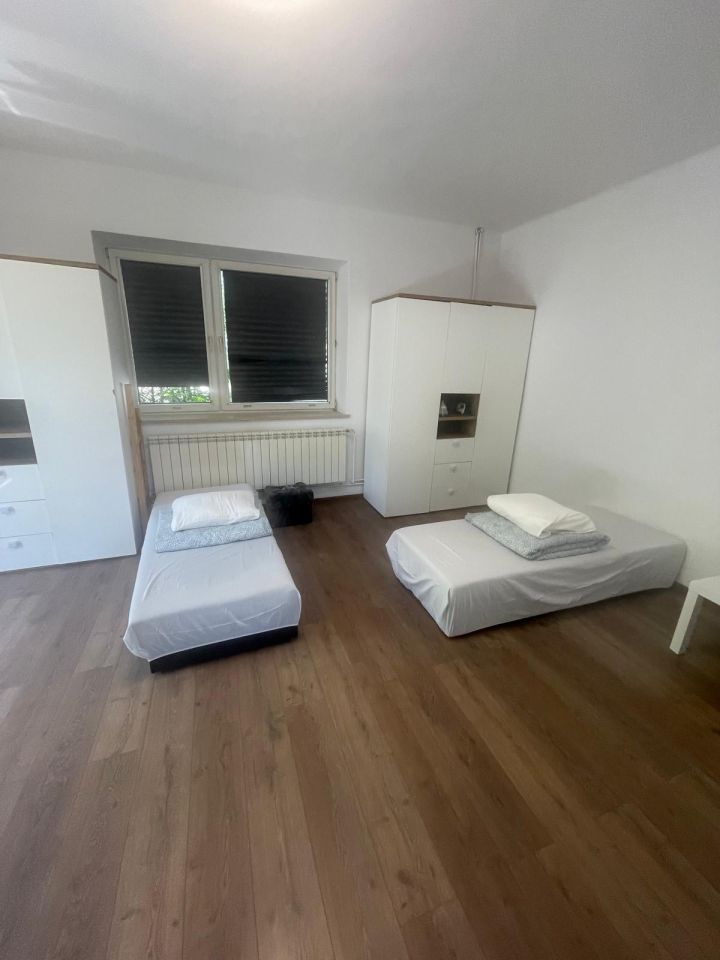 dom wolnostojący, 7 pokoi Czeladź, ul. Legionów. Zdjęcie 1