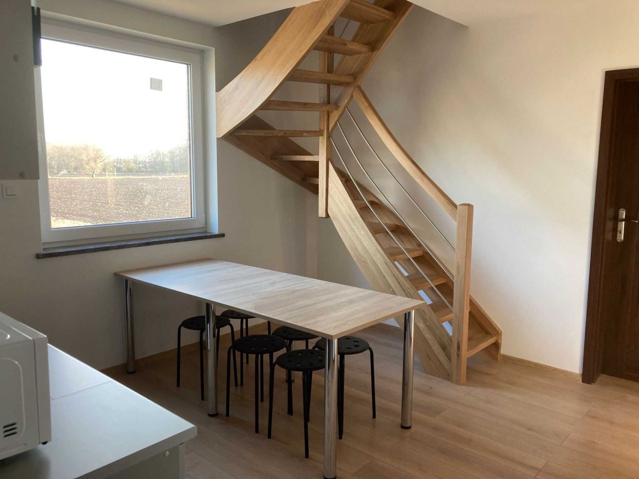 Mieszkanie 4-pokojowe Baranowice. Zdjęcie 3