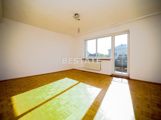 dom wolnostojący, 6 pokoi Radłów. Zdjęcie 13