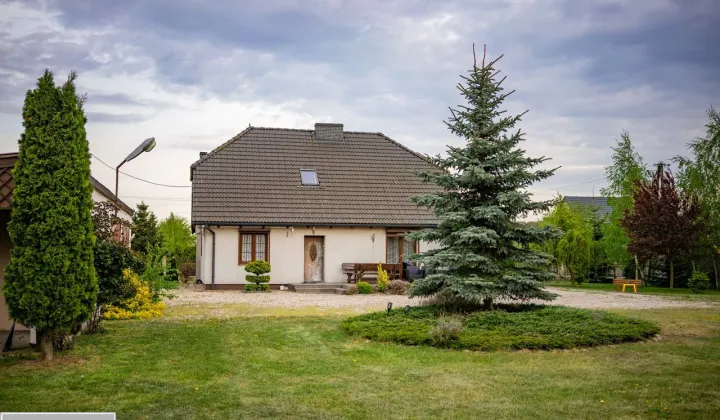 dom wolnostojący, 4 pokoje Miroszka