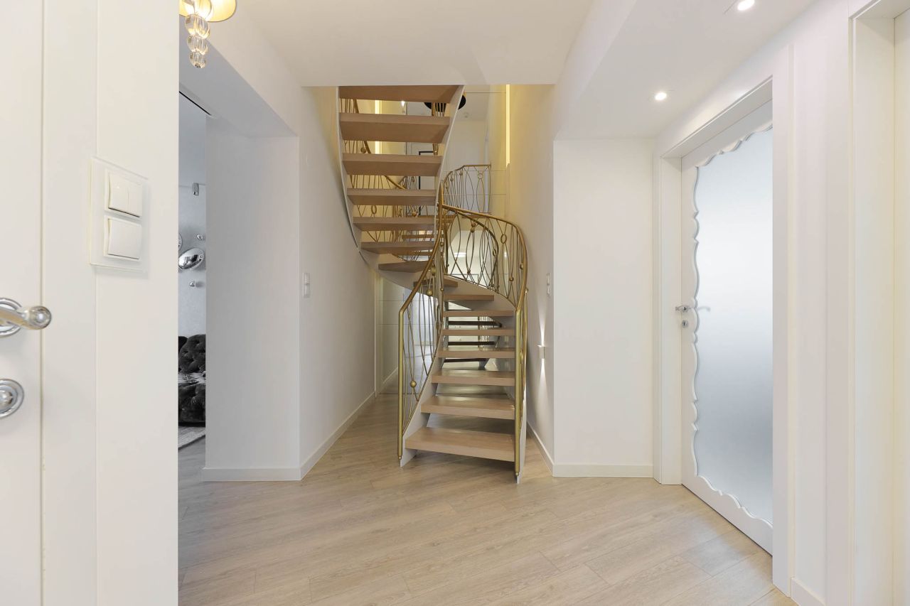 Mieszkanie 5-pokojowe Rzeszów Staromieście, ul. Teofila Niecia. Zdjęcie 10