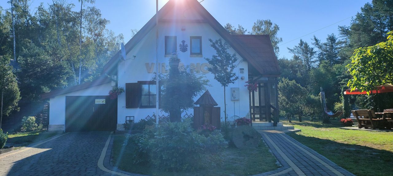 dom wolnostojący, 4 pokoje Różanna. Zdjęcie 3