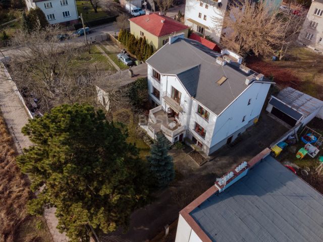 dom wolnostojący, 10 pokoi Warszawa Włochy, ul. Świerszcza. Zdjęcie 4